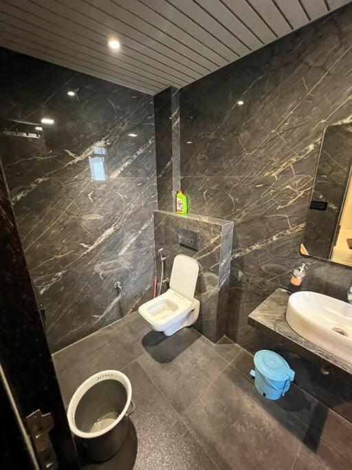 Stayhaven Starmount 4Bhk & Pool ムンバイ エクステリア 写真