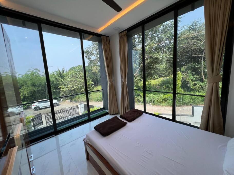 Stayhaven Starmount 4Bhk & Pool ムンバイ エクステリア 写真