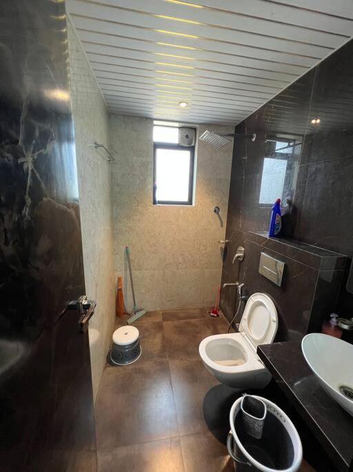 Stayhaven Starmount 4Bhk & Pool ムンバイ エクステリア 写真