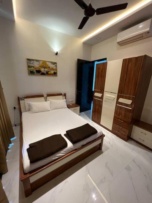 Stayhaven Starmount 4Bhk & Pool ムンバイ エクステリア 写真
