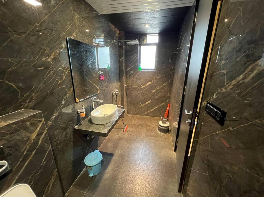 Stayhaven Starmount 4Bhk & Pool ムンバイ エクステリア 写真